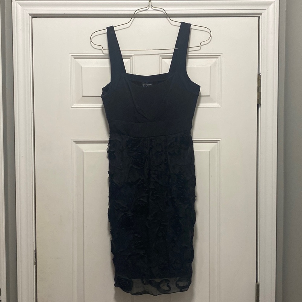 En Focus—little black dress
